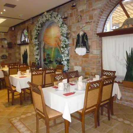 Piccolino 3* Sarandë