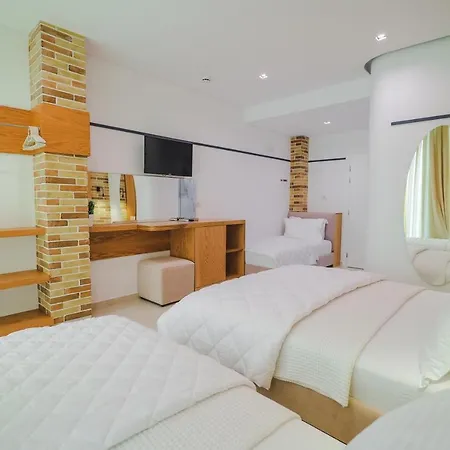 Piccolino Hotel