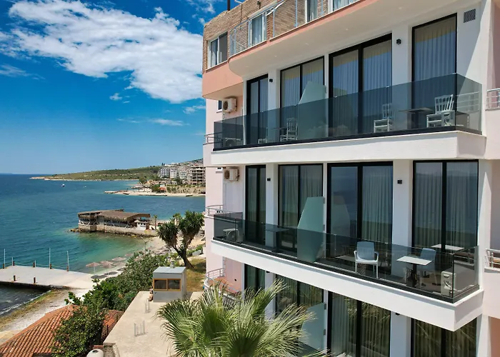 Piccolino Hotel Sarandë